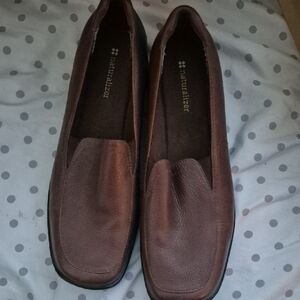 Naturalizer Women's Rich Brown Leather Loafers